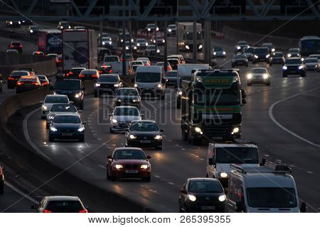 London, Uk - October 18, 2018: Evening Heavy Traffic On Busiest British Motorway M25