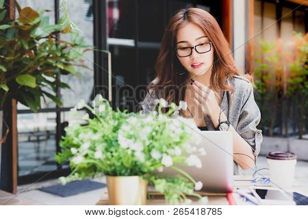 Charming Beautiful Businesswoman Talking With Friend, Workmate Or Boss For Solving Problems Of Work 