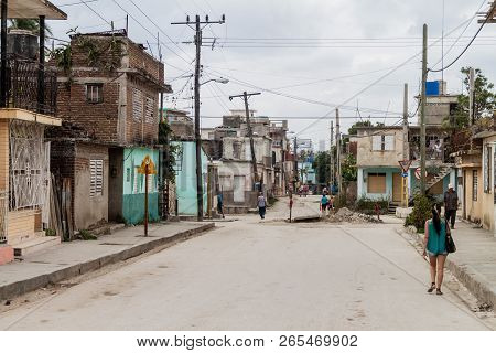 Holguin, Cuba - Jan 28, 2016 Street Scene In Holguin