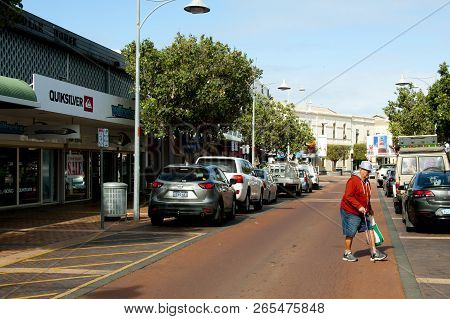 Geraldton, Australia - August 21, 2018: Vehicles On The Main Street Of Marine Terrace