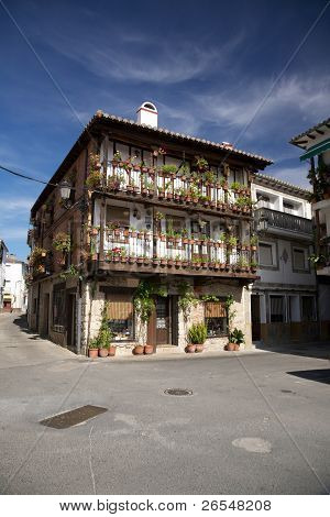 Gebouw in Candeleda Village