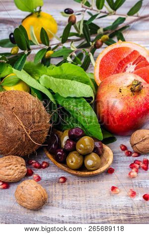 Foods To Keep Skin Soft, Supple And Wrinkle-free During Winter. Dry Skin Sos Products
