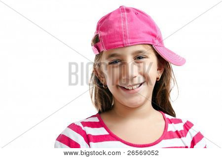 Portret van een schattig Latijns meisje dragen van een roze Baseballcap achteruit geïsoleerd op een witte achtergrond