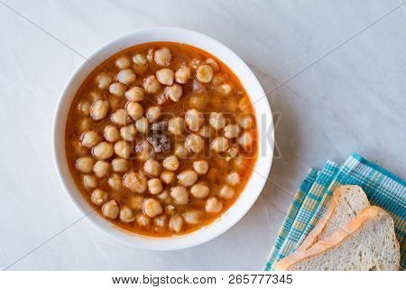 Turkish Food Chickpeas With Meat. / Etli Nohut.