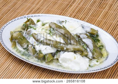 Turkish Food Broad Beans, Dill And Olive Oil / Zeytinyagli Bakla.