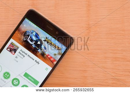 Bekasi, West Java, Indonesia. October 30, 2018 : Asphalt Xtreme: Rally Racing Dev Application On Sma