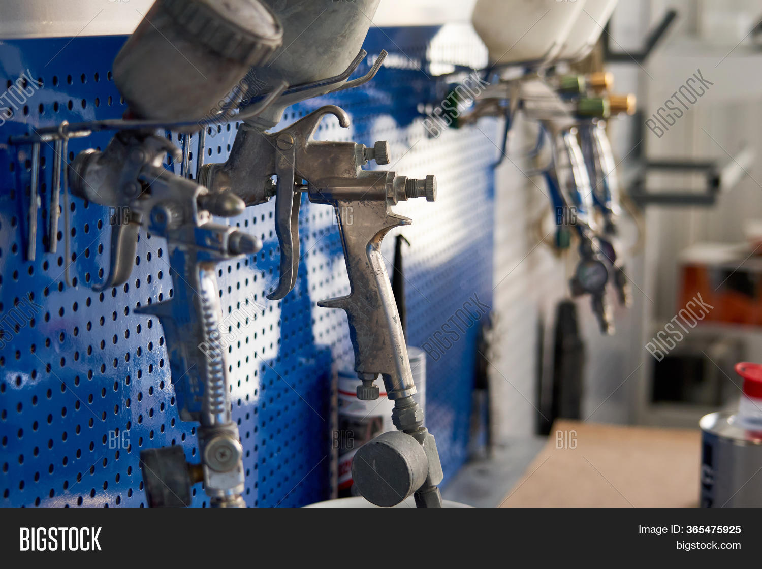 Airbrush Car Painting Image & Photo (Free Trial) Bigstock