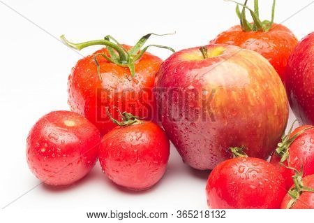 Red Fruits, Healthy Fruits And With Antioxidants