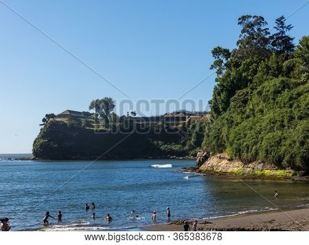 Valdivia, Chile - January 12, 2018: Seaside View In The Spanish Fortress In Niebla, Valdivia, Patago