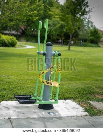 Davis, California, Usa. May 2, 2020. Sign Preventing The Use Of Exercise Machines Outdoors During Th