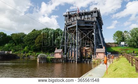 Northwich, Uk : Aug 6, 2019: The Anderton Boat Lift Links The Trent & Mersey Canal And The River Wea