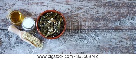 Selective Focus. Sea Kale In A Bowl. Healthy Food. Vegan Food. Sea Kale With Sesame Seeds.