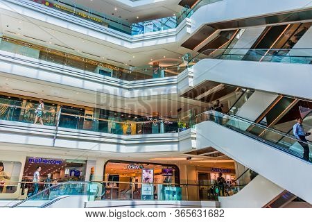 Plaza Singapura On Orchard Rd In Singapore