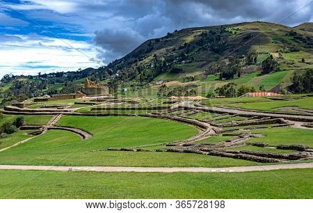 Ancient Ingapirca Ruins In The Azuay Province, Ecuador. The Largest Inca Ruins In Ecuador
