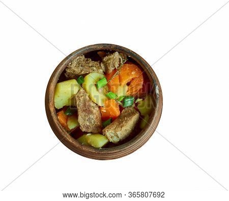 Guvech Dana -   Beef And Vegetable Ragout Stew Chefesra,  Turkish Cuisine