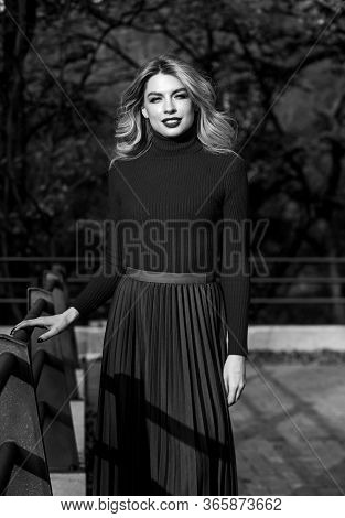 Everyday Winner. Girl In Corrugated Skirt And Sweater. Pleated Trend. Haidresser And Makeup. Fall Fa