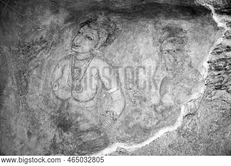 Sigiriya, Sri Lanka - August 9, 2005: Sigiriya Maidens Fresco In Sigiriya, Sri Lanka. Sigiriya Maide