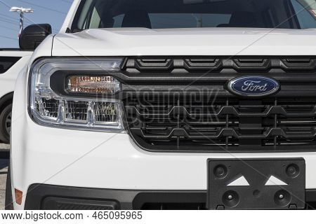 Ft. Wayne - Circa November 2022: Ford Maverick Compact Truck Display At A Dealership. Ford Offers Th