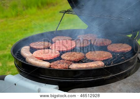Hamborg bøffer og unger på grill