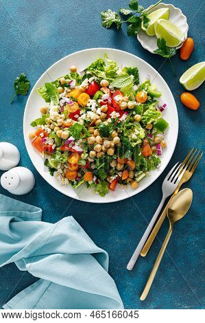 Tabbouleh Salad. Tabouli Salad With Fresh Parsley, Onions, Tomatoes, Bulgur And Chickpea. Healthy Ve
