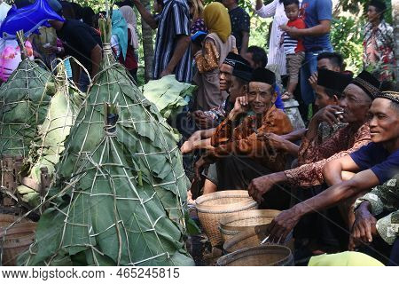 Blora, Central Java, Indonesia - June 22th, 2022 : Crowded People Celebrating Alms Earth (javanese T