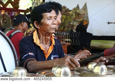 Blora, Central Java, Indonesia - June 22th, 2022 : Crowded People Celebrating Alms Earth (javanese T