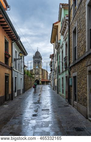 Luanco, Asturias, Spain, October 30, 2022.view Of The Town Of Luanco, Lluancu, In Asturias