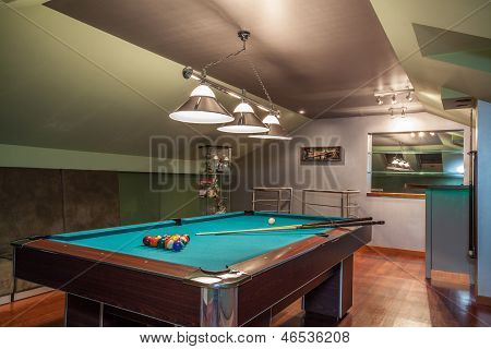 Travertin hus - moderne Loft