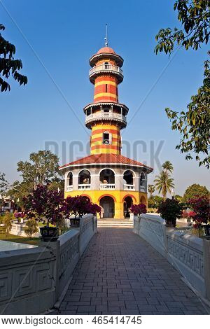 Ayutthaya, Thailand - December 24, 2009: The Royal Residence (phra Thinang) And Sages Lookout Tower 