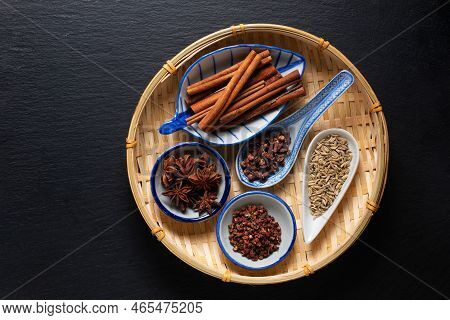 Food Concept Origin Chinese Five Spice  Star Anise, Fennel Seeds, Szechuan Peppercorns, Whole Cloves
