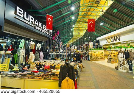 10.11.2022 Manavgat, Turkey - Bazaar. Various Stalls And Displays Of Clothing Stores At Indoor Turis