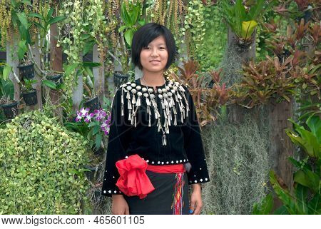 Bangkok, Thailand - January 5 , 2010 : An Unidentified    Kachin Or Jingpo Young Female In Tradition