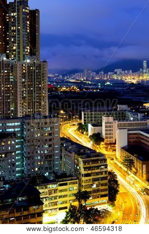 Kowloon City bei Nacht