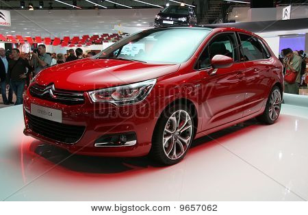 Citroen C4 světová premiéra na autosalonu v Paříži