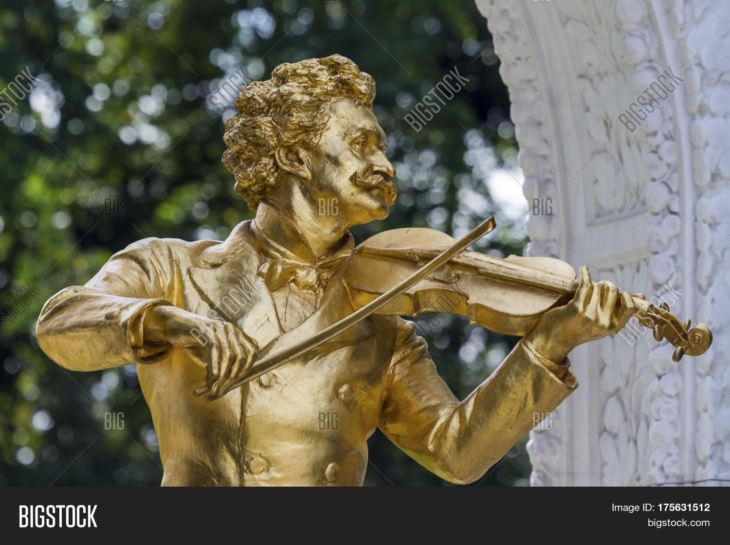 иоганн штраус в вене. штраус в вене. памятник иоганну штраусу. иоганн штраус статуя в вене stadtpark. 1.