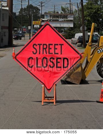 Roadclosed