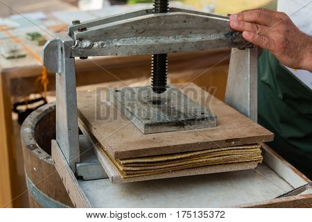 Wooden Manual Printing Press, caftman theme object