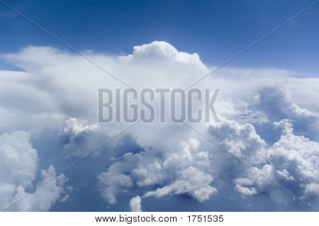 Sky a mraky