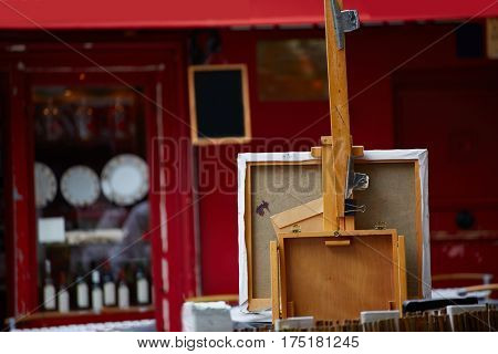 Montmartre painters place du Tertre canvas and tools in France