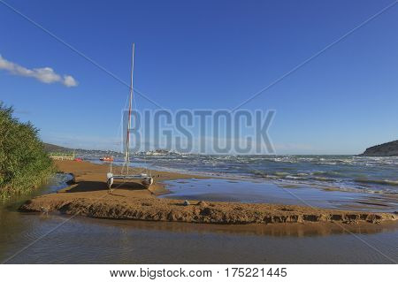 Gargano coast: Portonuovo beach; in the background town of Vieste.-(Apulia) ITALY-