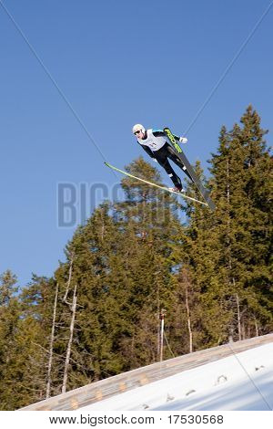 VIKERSUND, Noruega - 13 de marzo: RIAN Espen de Noruega en el FIS World Cup nórdico combinado el 13 de marzo