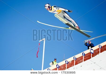 VIKERSUND, Norsko - 15. března: První místo vítěz, Gregor Schlierenzaur Rakouska soutěží v FI