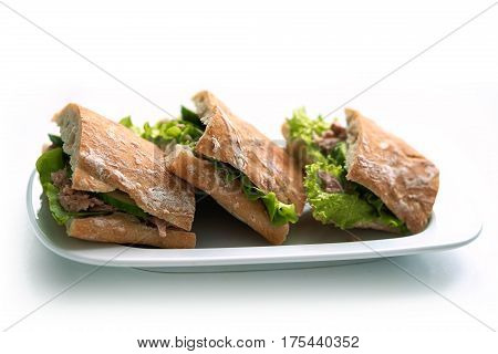 Tuna Sandwiches With Lettuce
