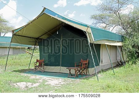 luxury safari tent on the Serengeti plains if Tanzania