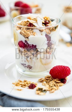 Healthy Energy-boosting Granola And Yogurt Breakfast