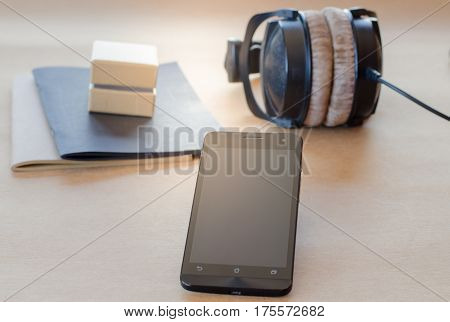 Headphone mobile notebook small box. comhttpsbackground, black,