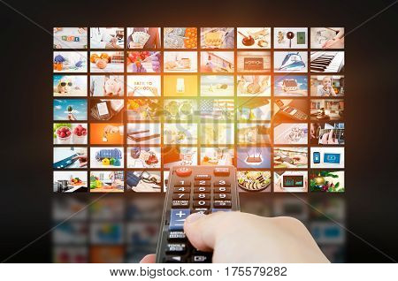 Multimedia Video Wall Television Broadcast