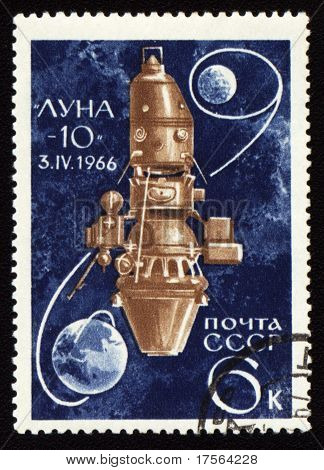 Francobollo con navicella spaziale sovietica Luna-10