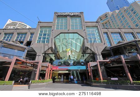Melbourne Australia - November 30, 2018: Unidentified People Visit Southgate Shopping Mall In Melbou