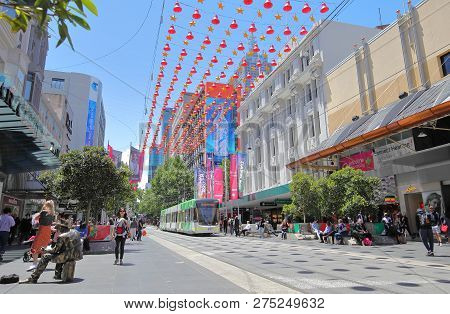 Melbourne Australia - December 4, 2018: Unidentified People Visit Bourke Street Shopping Mall In Mel
